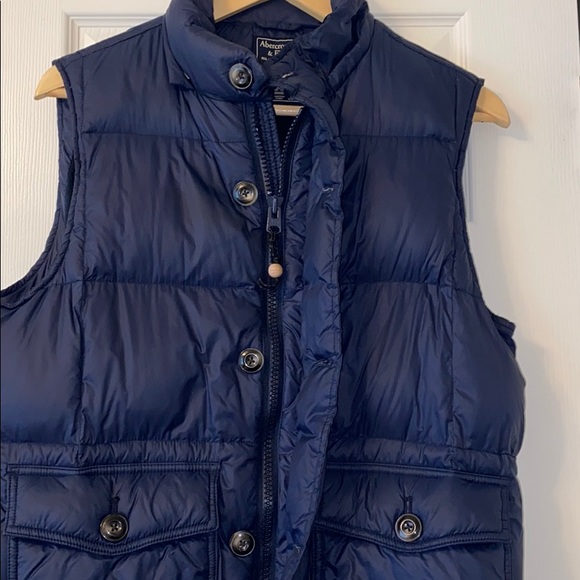 Men’s Abercrombie & Fitch Vest - Picture 3 of 5